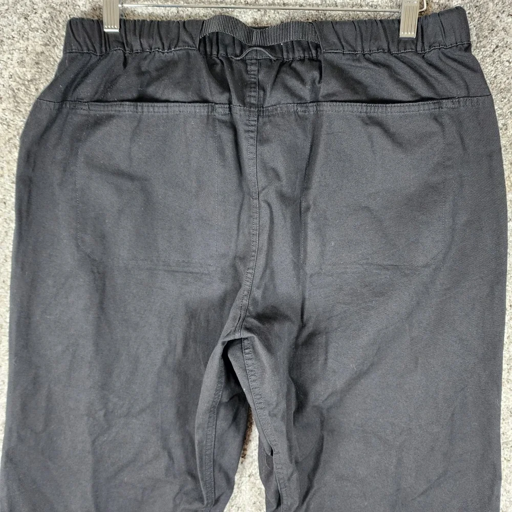 The North Face Belted Pants Mens Medium Black Straight Leg Stretch NWOT